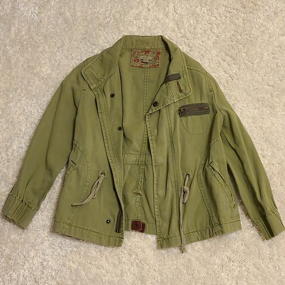 Army Green Cropped Demin Jacket - Picture 1 of 3